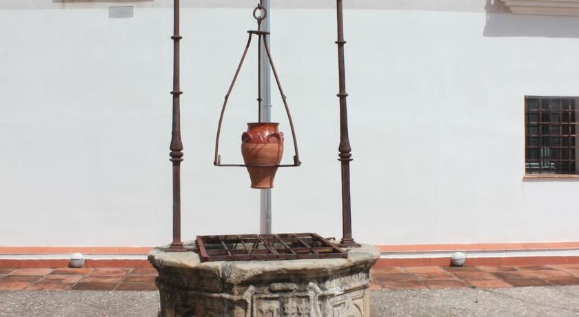 Sumaiya El Palacio Coria Luaran gambar