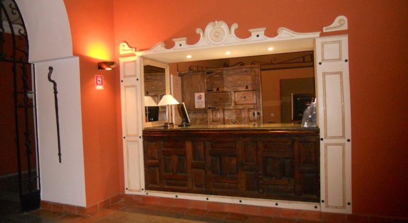 Sumaiya El Palacio Coria Luaran gambar