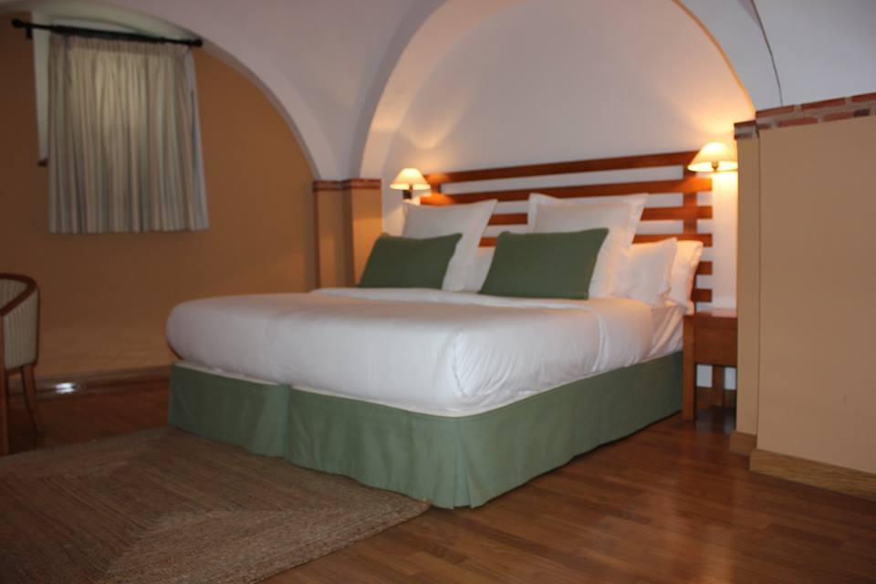Sumaiya El Palacio Coria Luaran gambar