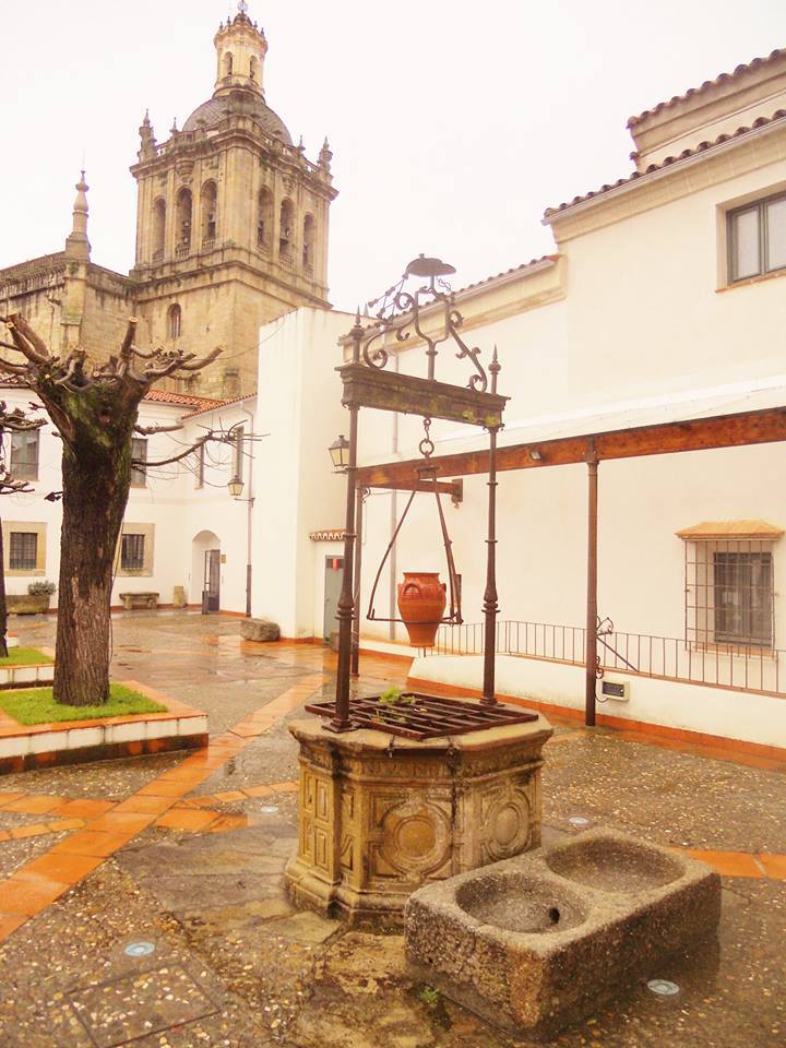 Sumaiya El Palacio Coria Luaran gambar